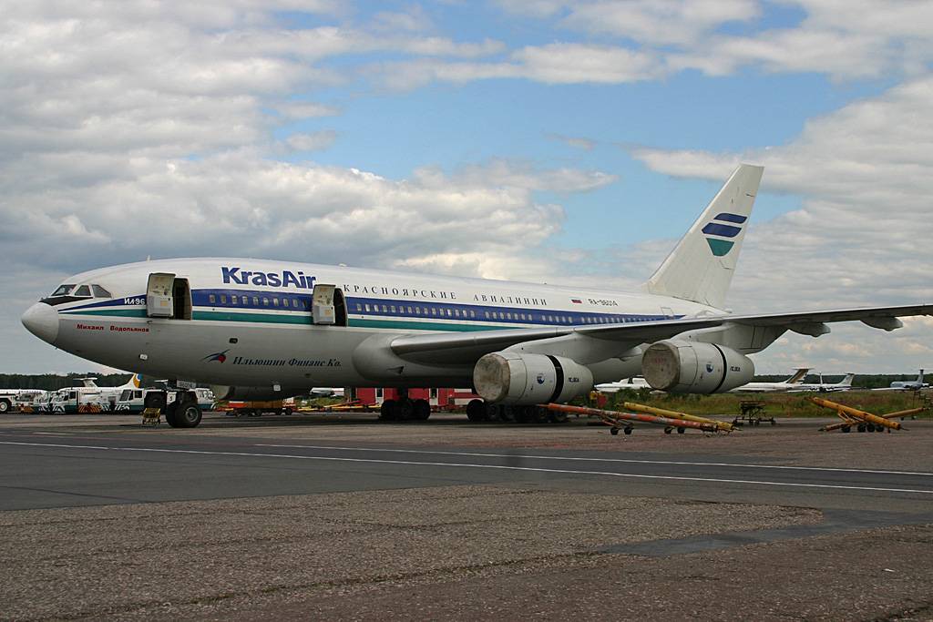 RA-96014 (74393202011) 2004 Ilyushin Il-96-300