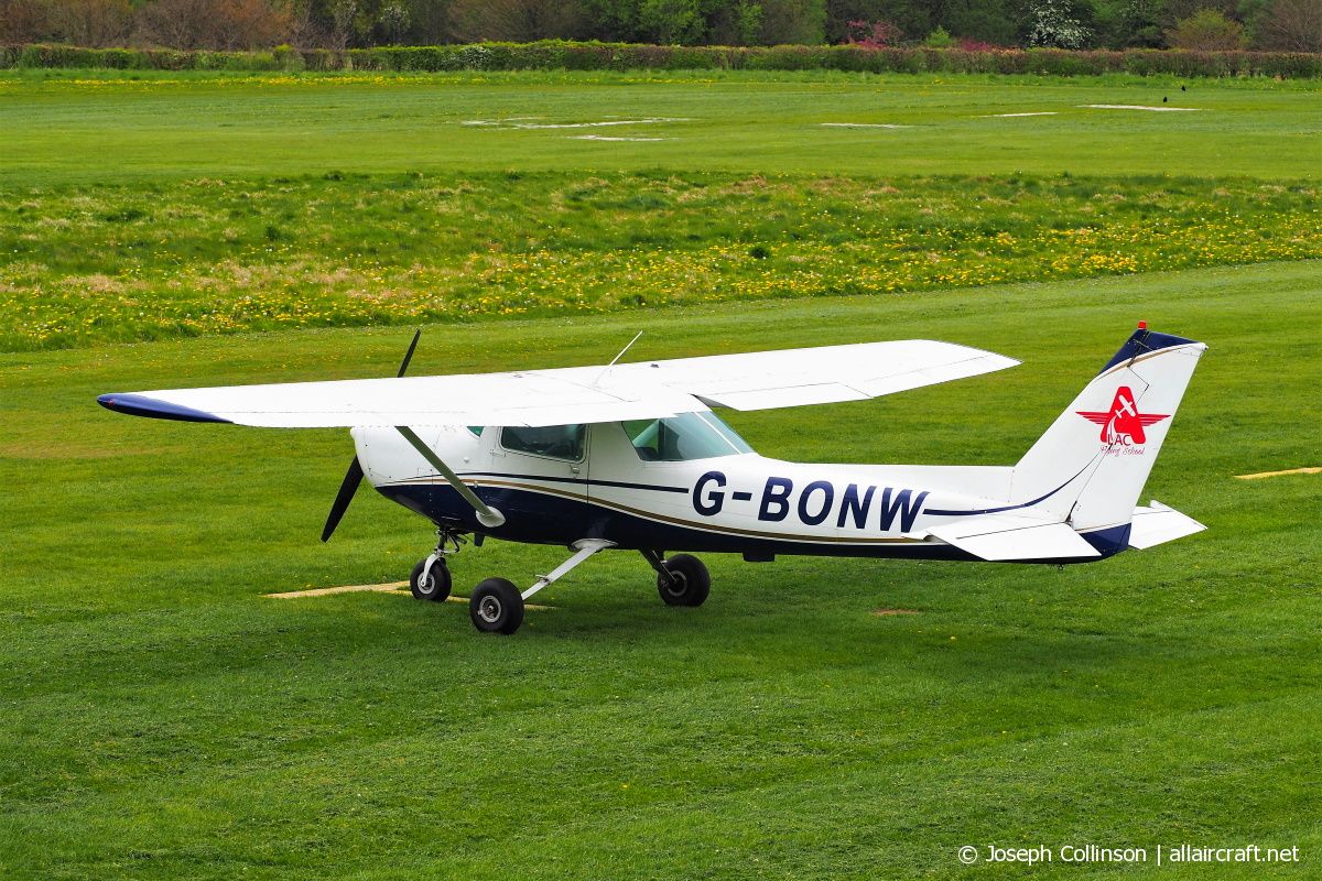 G-BONW (152-80401) 1978 Cessna 152