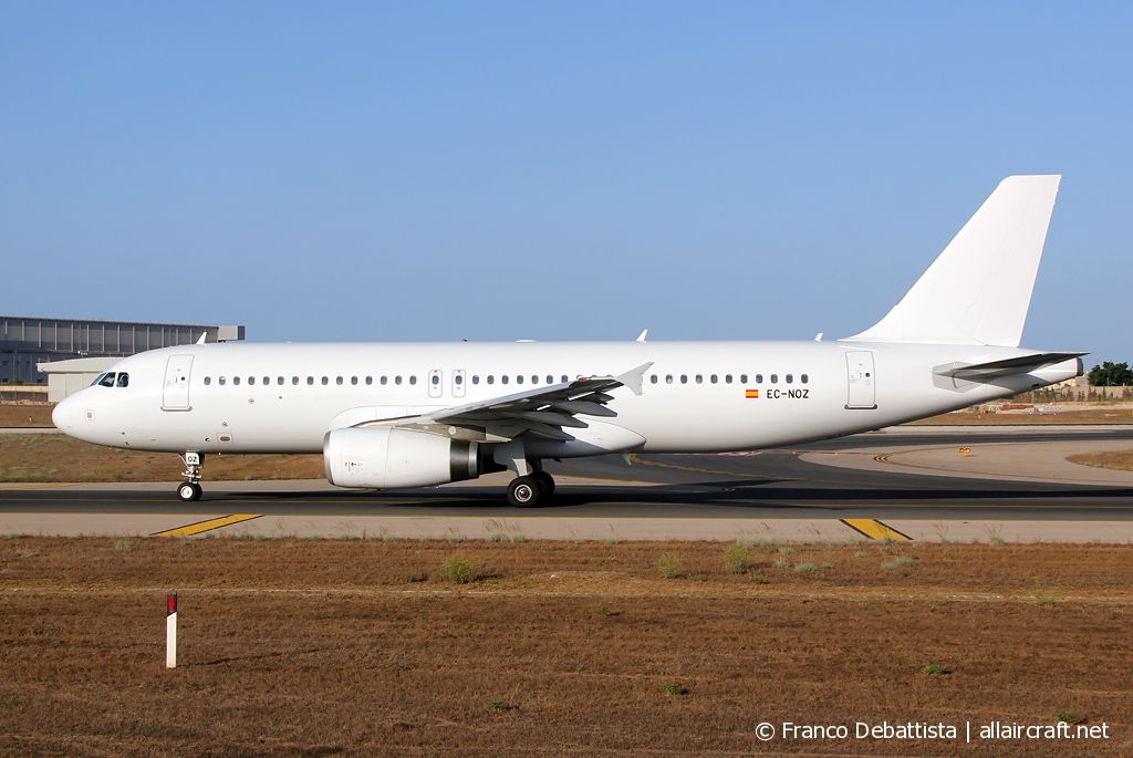 EC-NOZ (4113) 2009 Airbus A320-232