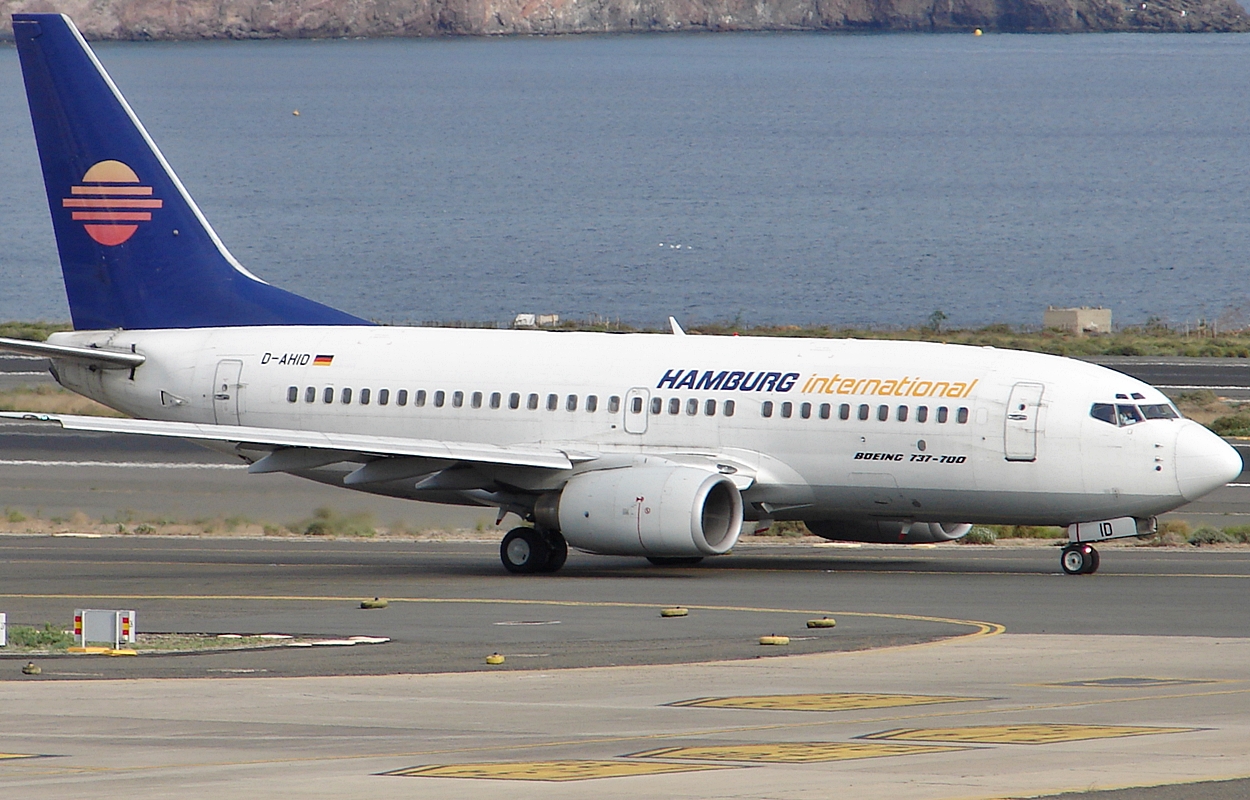 D-AHID (29080) 1999 Boeing 737-73S