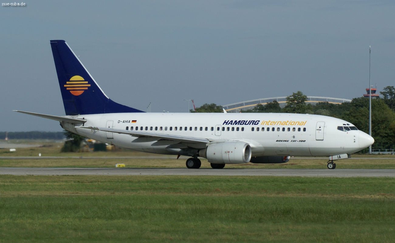 D-AHIA (29082) 1999 Boeing 737-73S