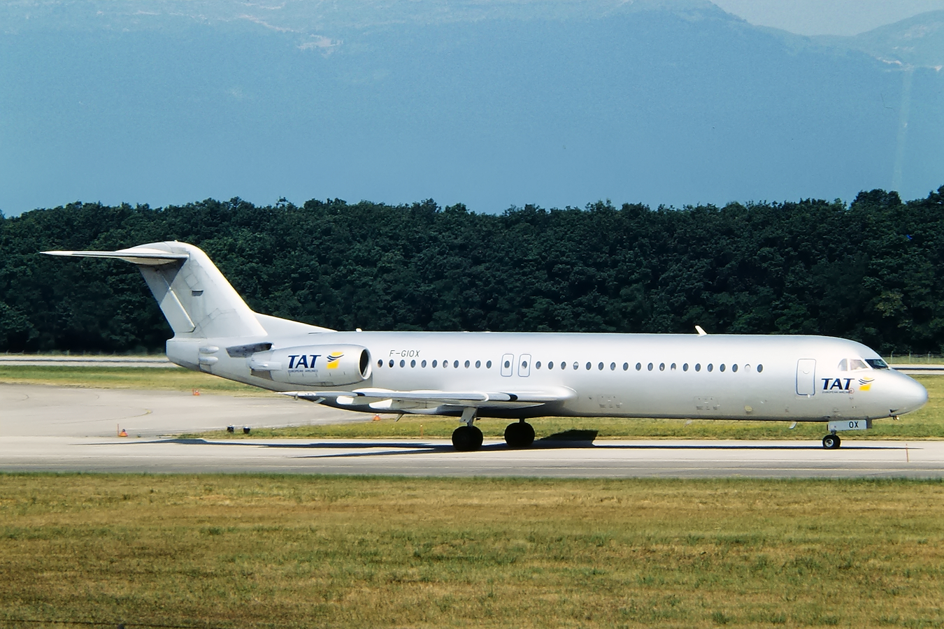 F-GIOX (11249) 1988 Fokker 100