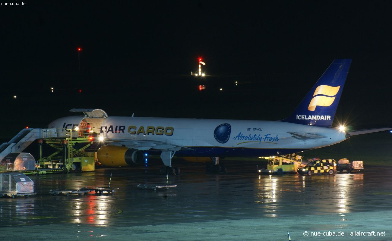 TF-FIG (24456) 1989 Boeing 757-23APF