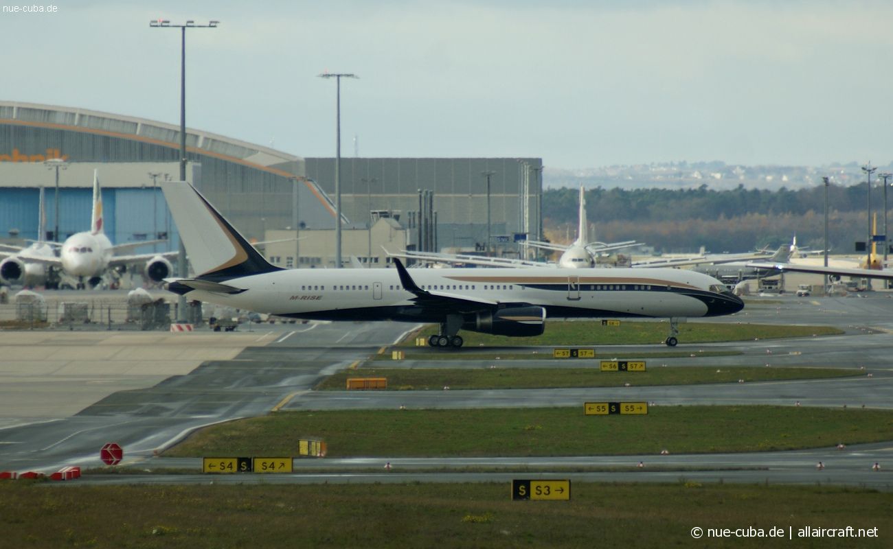 M-RISE (27972) 1995 Boeing 757-23N(WL)