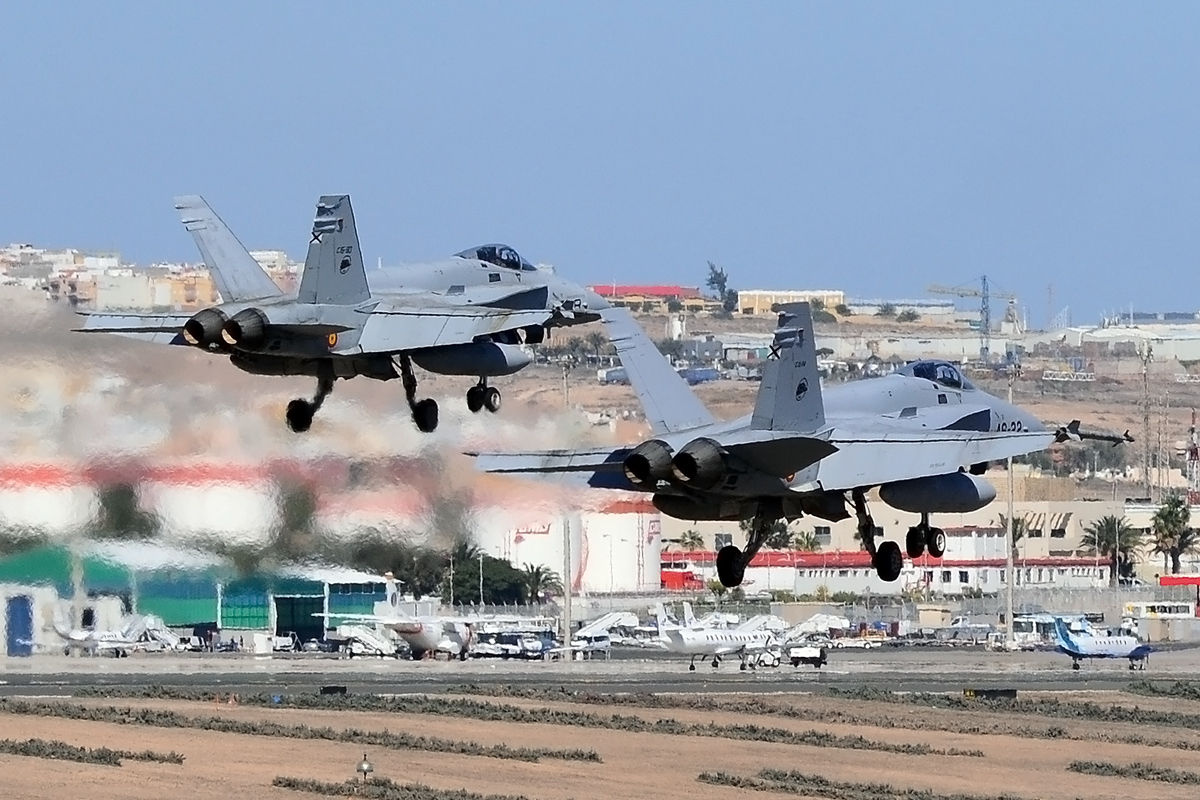 C.15-94 (0170/A132) McDonnell Douglas F/A-18A Hornet