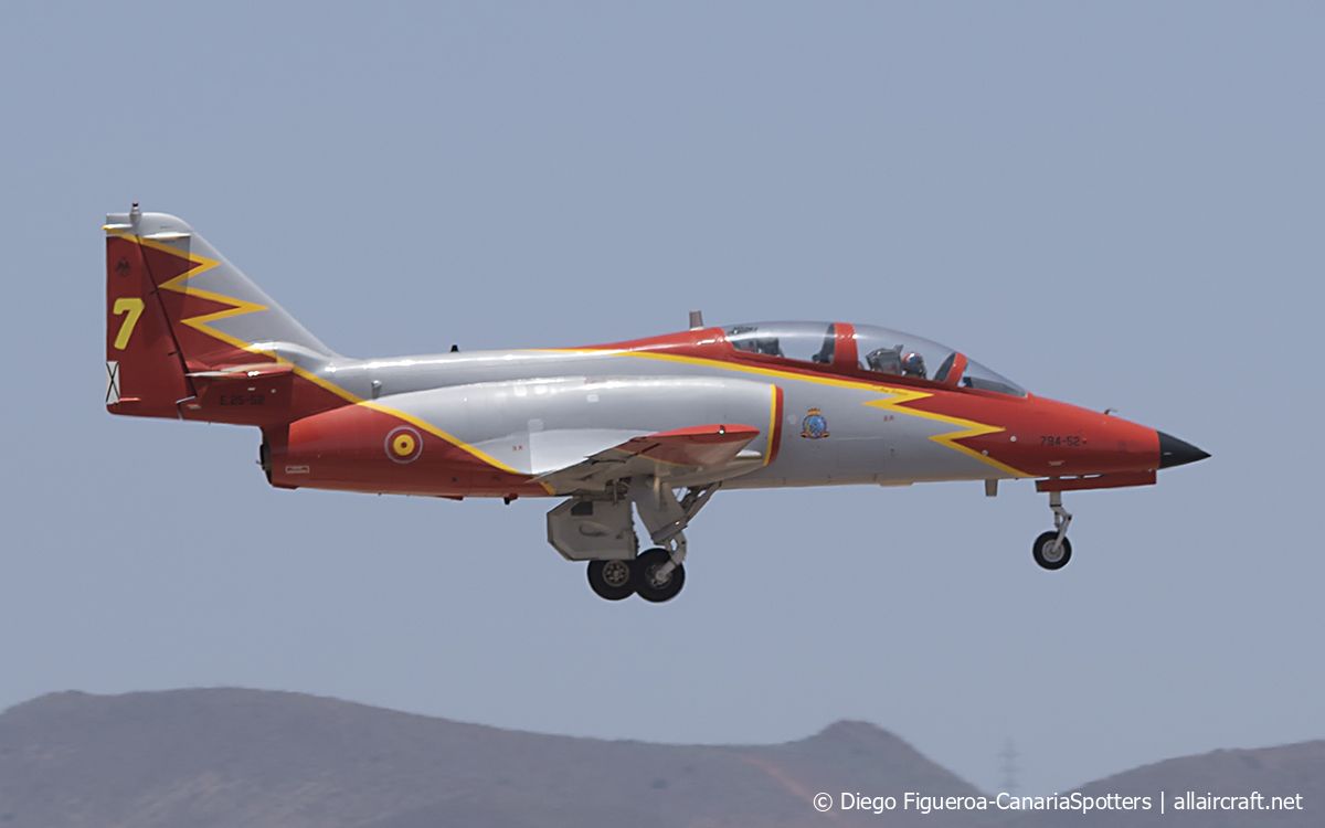 E.25-52 (053) CASA C-101EB Aviojet