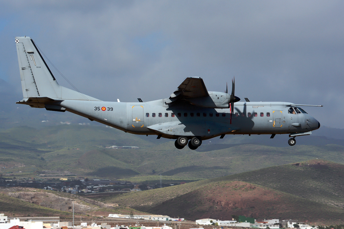 T.21-01 (EA03-02-002) CASA C-295M