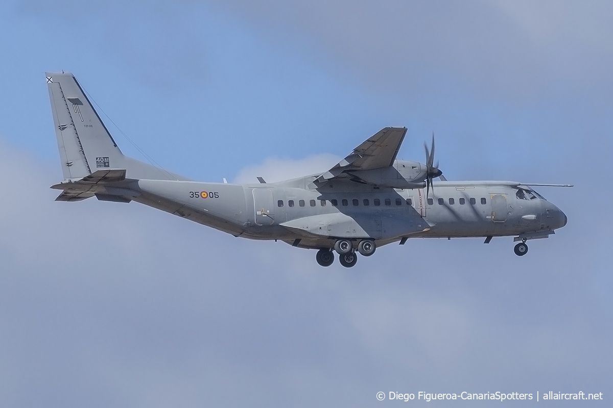 T.21-05 / 35-05 2003 CASA C-295M