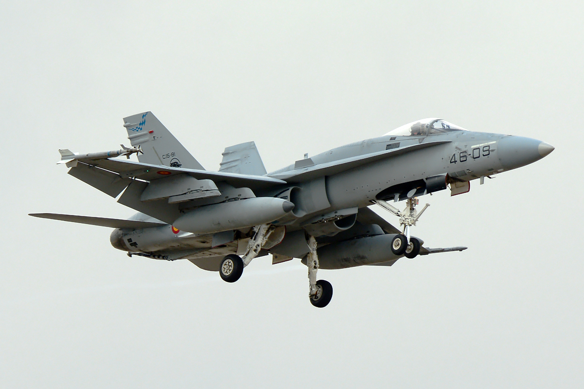 C.15-81 / 46-09 McDonnell Douglas EF-18A Hornet
