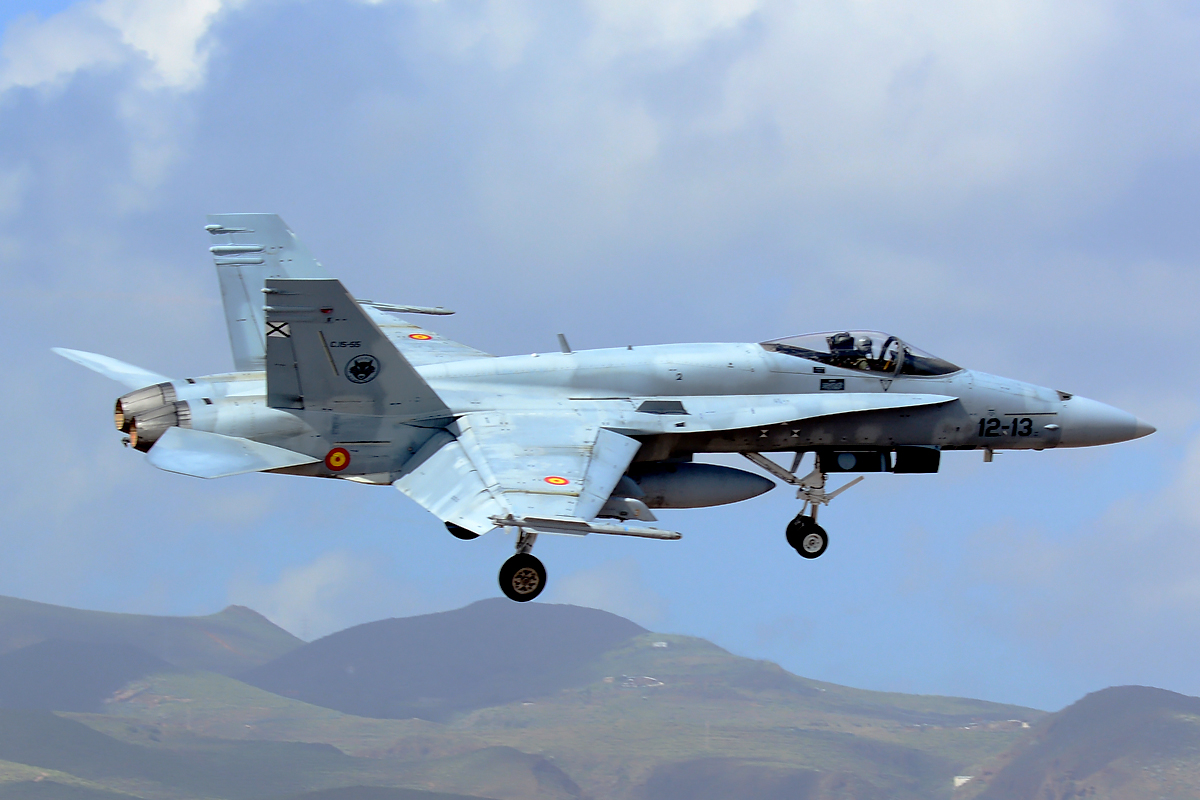C.15-55 / 12-13 (0818/A575) Douglas F/A-18A Hornet