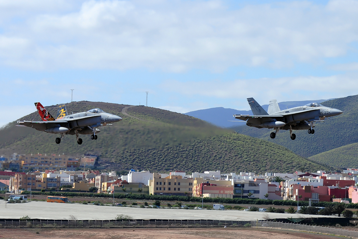C.15-41 / 15-28 McDonnell Douglas EF-18A Hornet