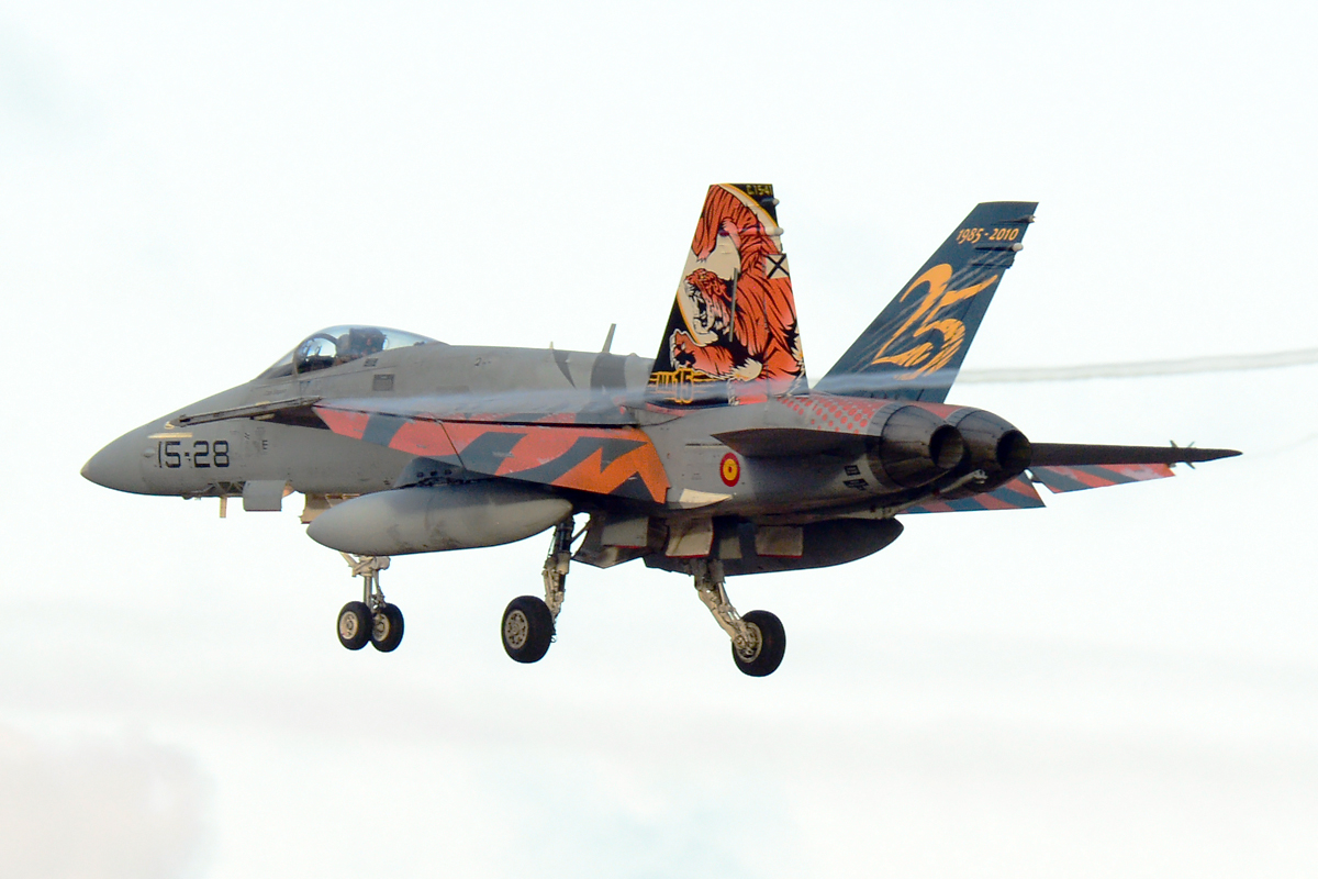 C.15-41 / 15-28 McDonnell Douglas EF-18A Hornet