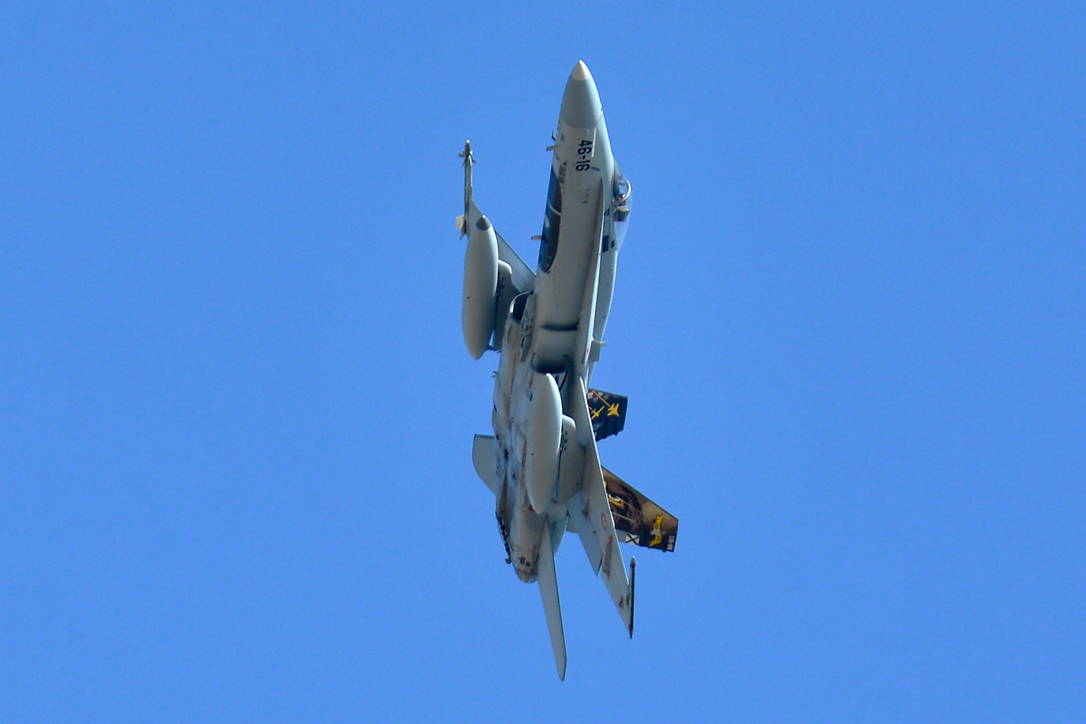 C.15-88 (0163/A125) McDonnell Douglas EF-18A Hornet