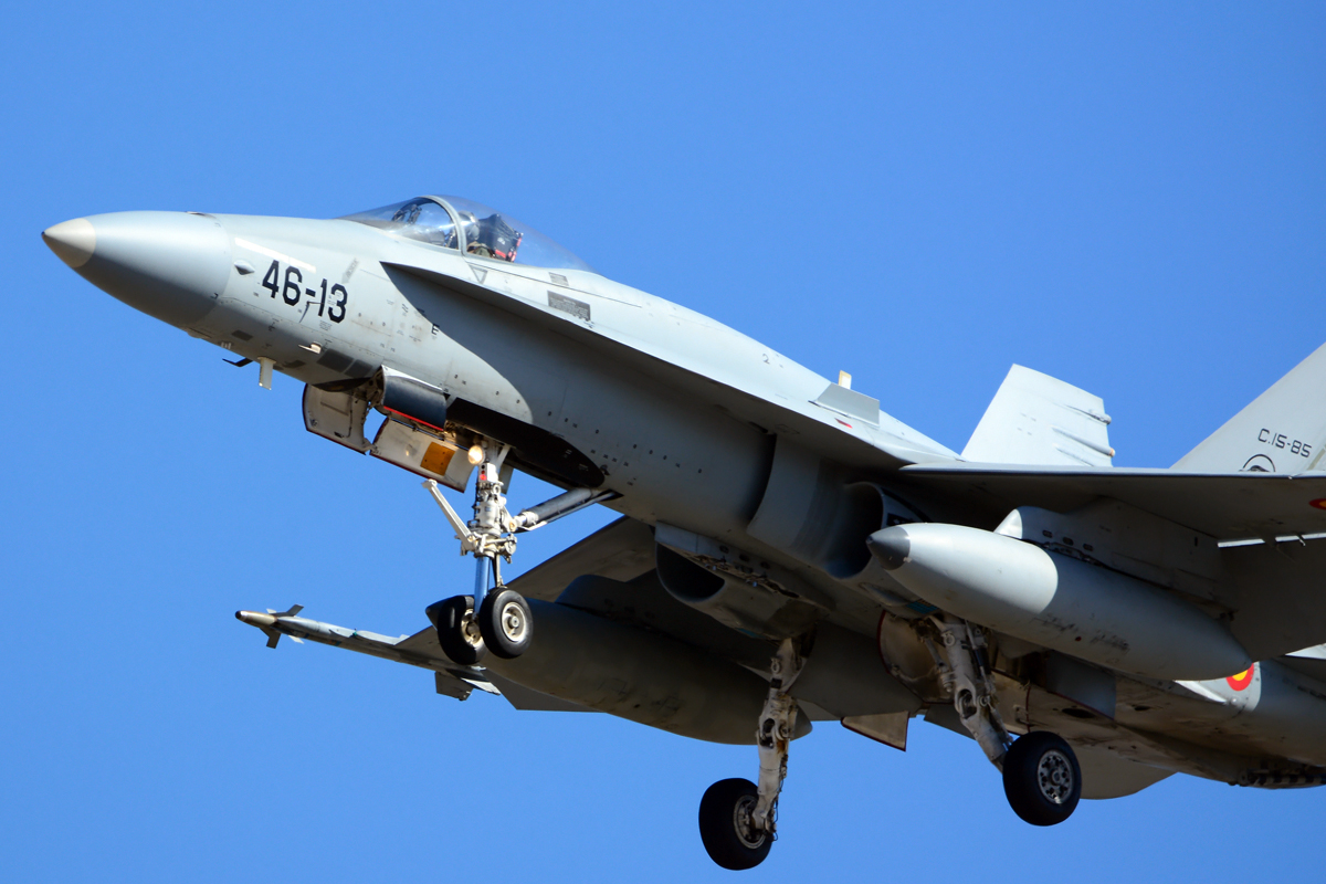 C.15-85 / 46-13 McDonnell Douglas EF-18A Hornet