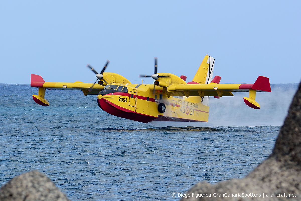 UD.14-01 / 43-31 Canadair CL-415 6B11