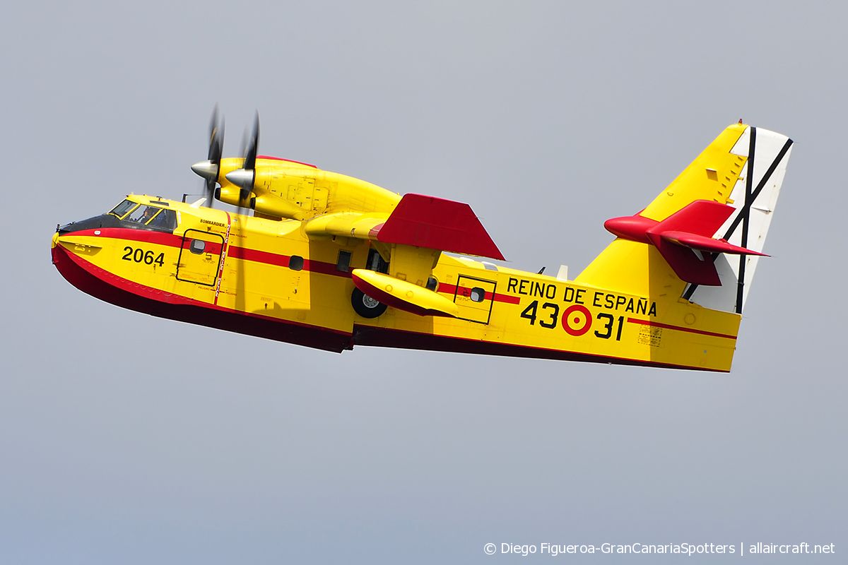 UD.14-01 / 43-31 Canadair CL-415 6B11