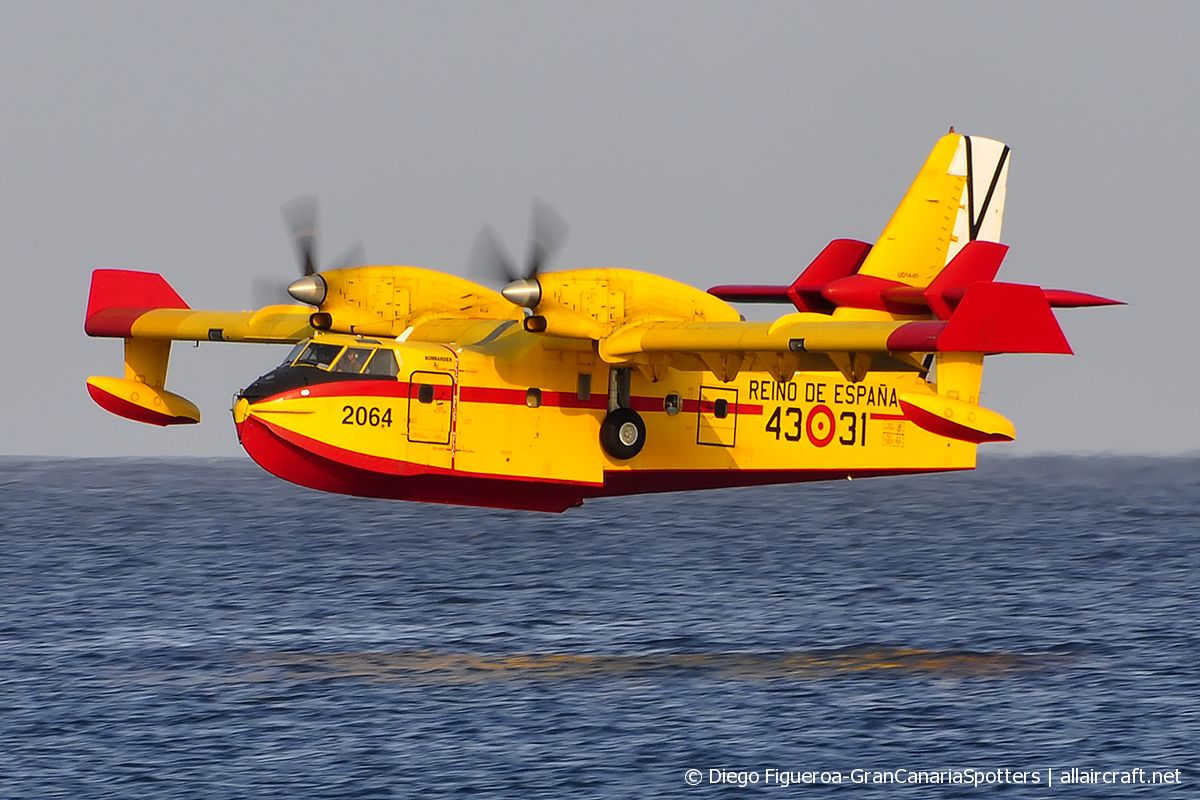 UD.14-01 / 43-31 Canadair CL-415 6B11