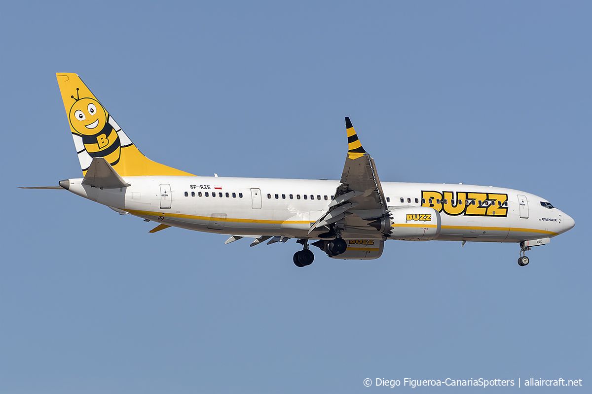 SP-RZE (62323) 2021 Boeing 737-8200 MAX