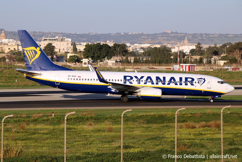 SP-RSH (44842) 2018 Boeing 737-8AS(WL)