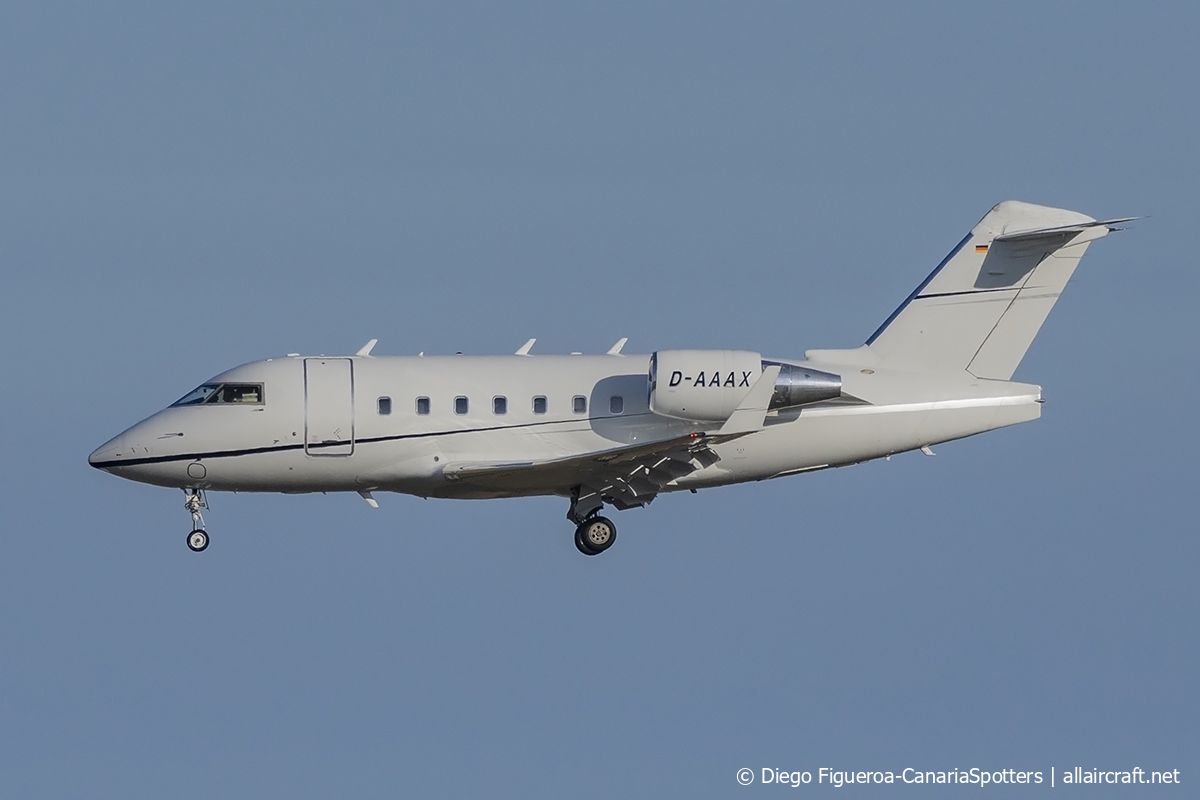 D-AAAX (5449) 2000 Bombardier Challenger 604