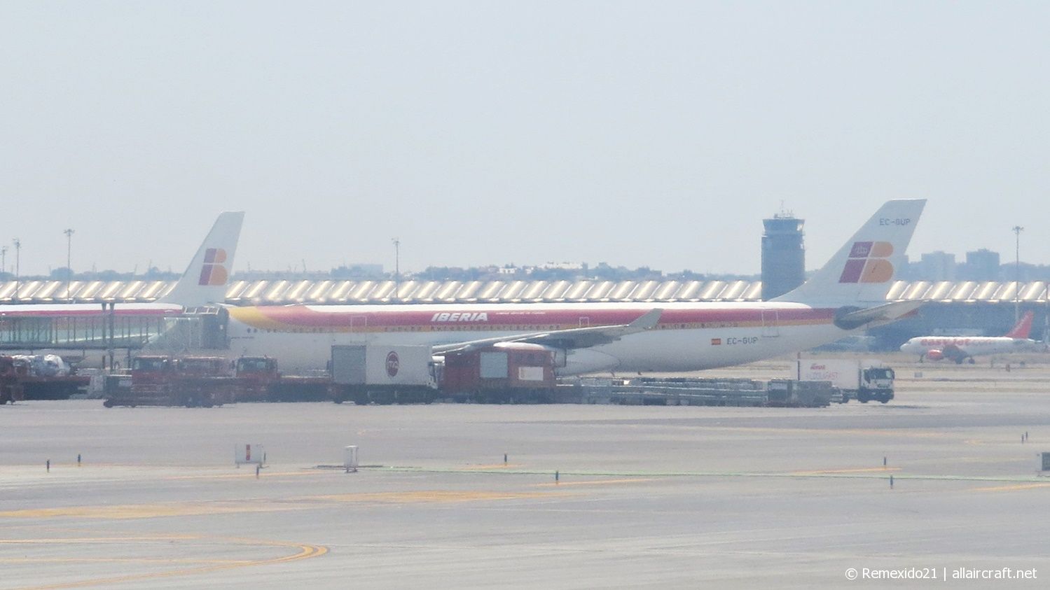 EC-GUP (217) 1998 Airbus A340-313