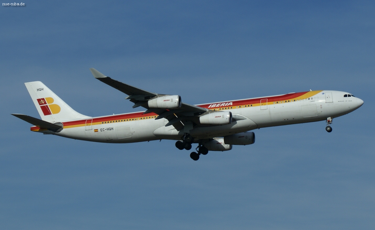 EC-HQH (387) 2001 Airbus A340-313