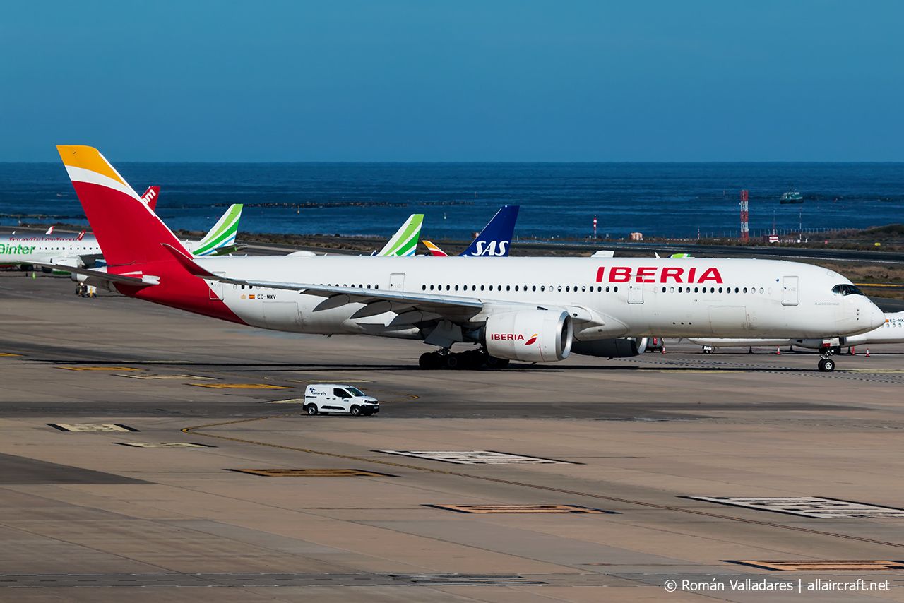 EC-MXV (219) 2018 Airbus A350-941