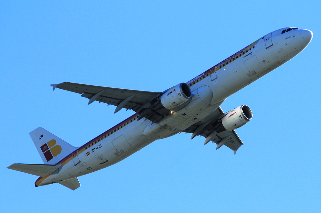 EC-IJN (1836) 2002 Airbus A321-211