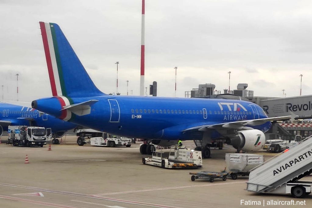 EI-IMM (4759) 2011 Airbus A319-111