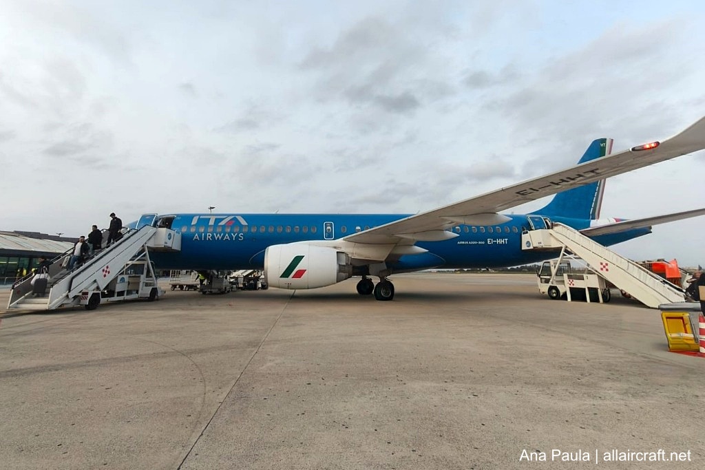 EI-HHT (55317) 2024	Airbus A220-300