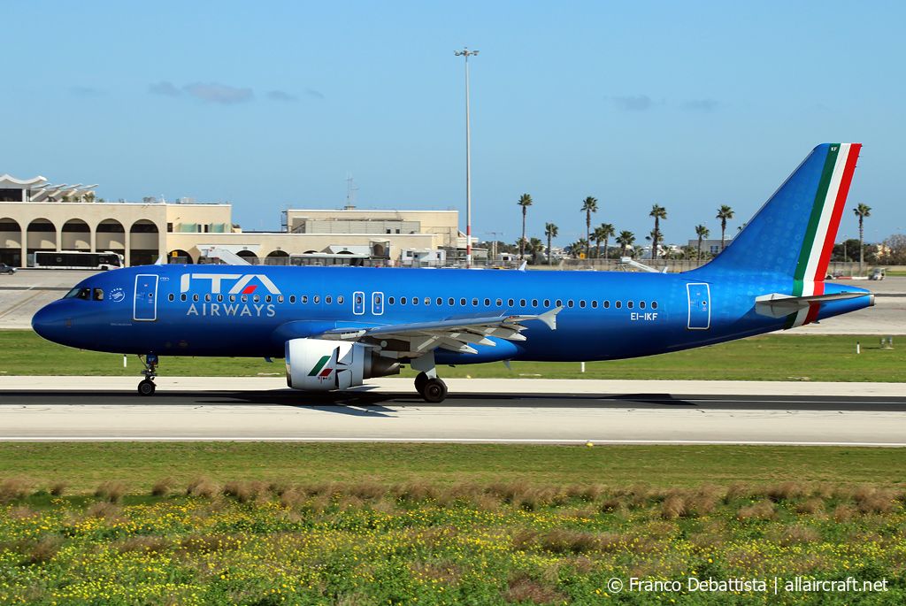 EI-IKF (1473) 2001 Airbus A320-214