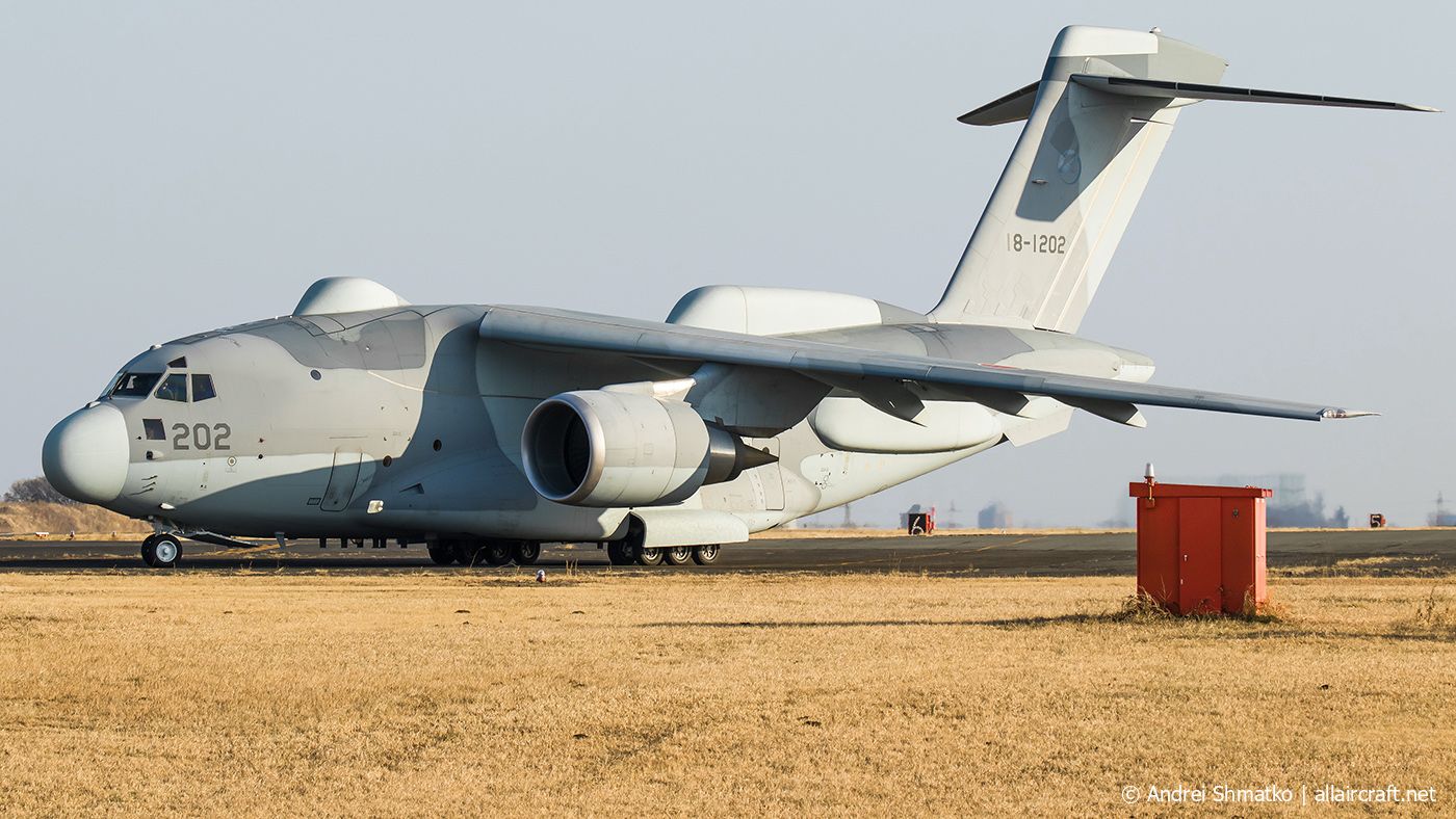 18-1202 (002) Kawasaki C-2