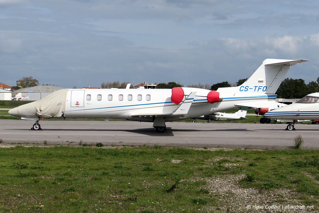 CS-TFO (45-2094) 2008 Bombardier Learjet 40