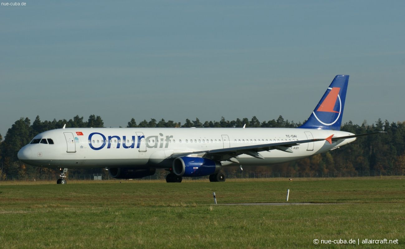 TC-OAI (787) 1998 Airbus A321-231