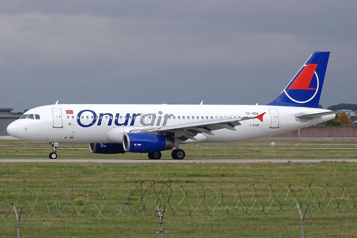 TC-ODA, (cn 912), Airbus A320-233