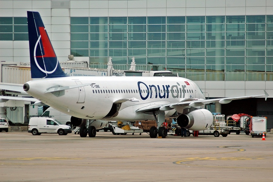TC-OBE (471) 1995 Airbus A320-231