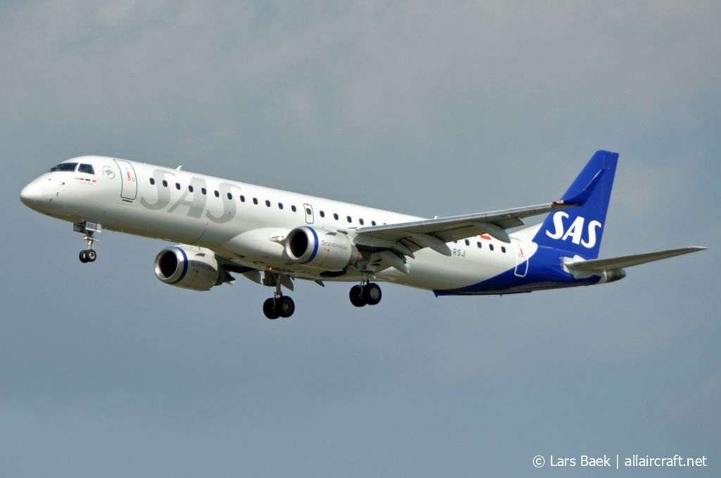 SE-RSJ (19000720) Embraer ERJ-195LR