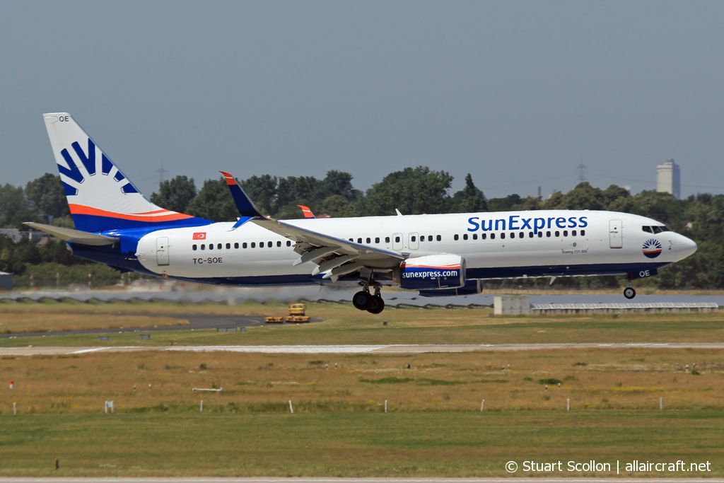TC-SOE (61177) 2017 Boeing 737-8HC WL