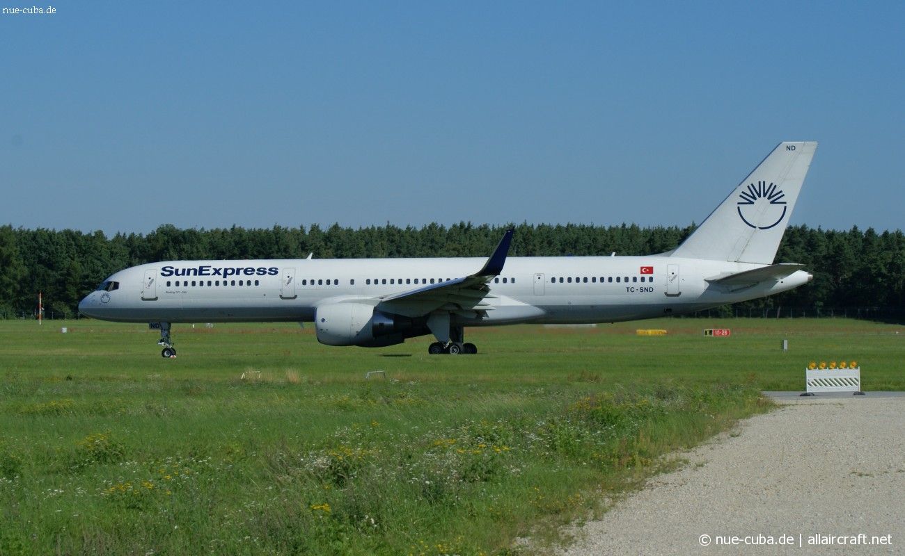 TC-SND (26268) 1993 Boeing 757-2Q8 WL