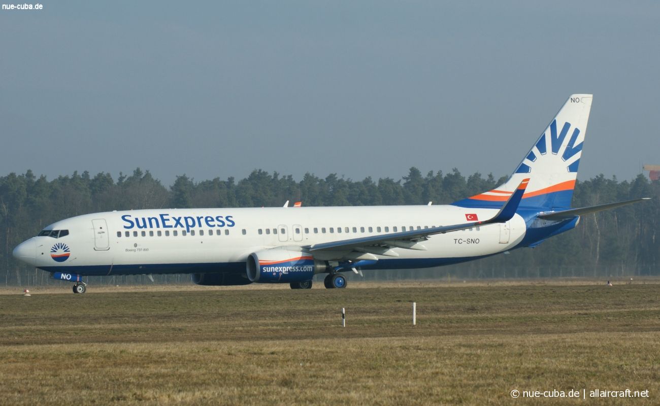 TC-SNO (40776) 2010 Boeing 737-8HC(WL)