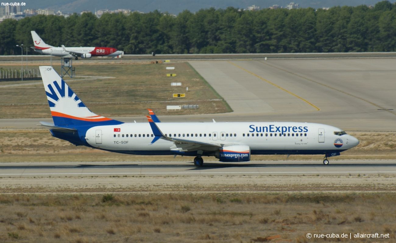 TC-SOF (61191) 2017 Boeing 737-8HC(WL)