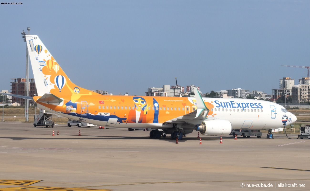 TC-SPF (39093) 2011 Boeing 737-8K5(WL)