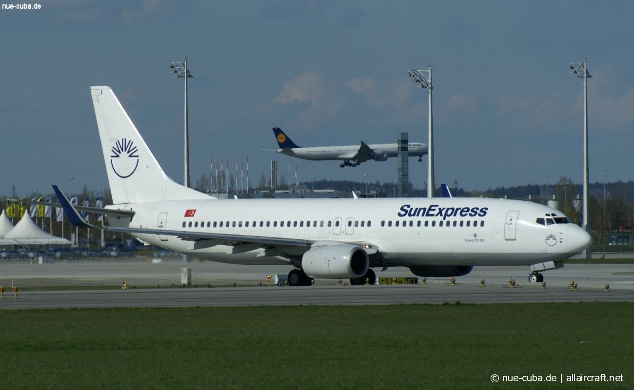 TC-SUI (32367) 2002 Boeing 737-8CX(WL)