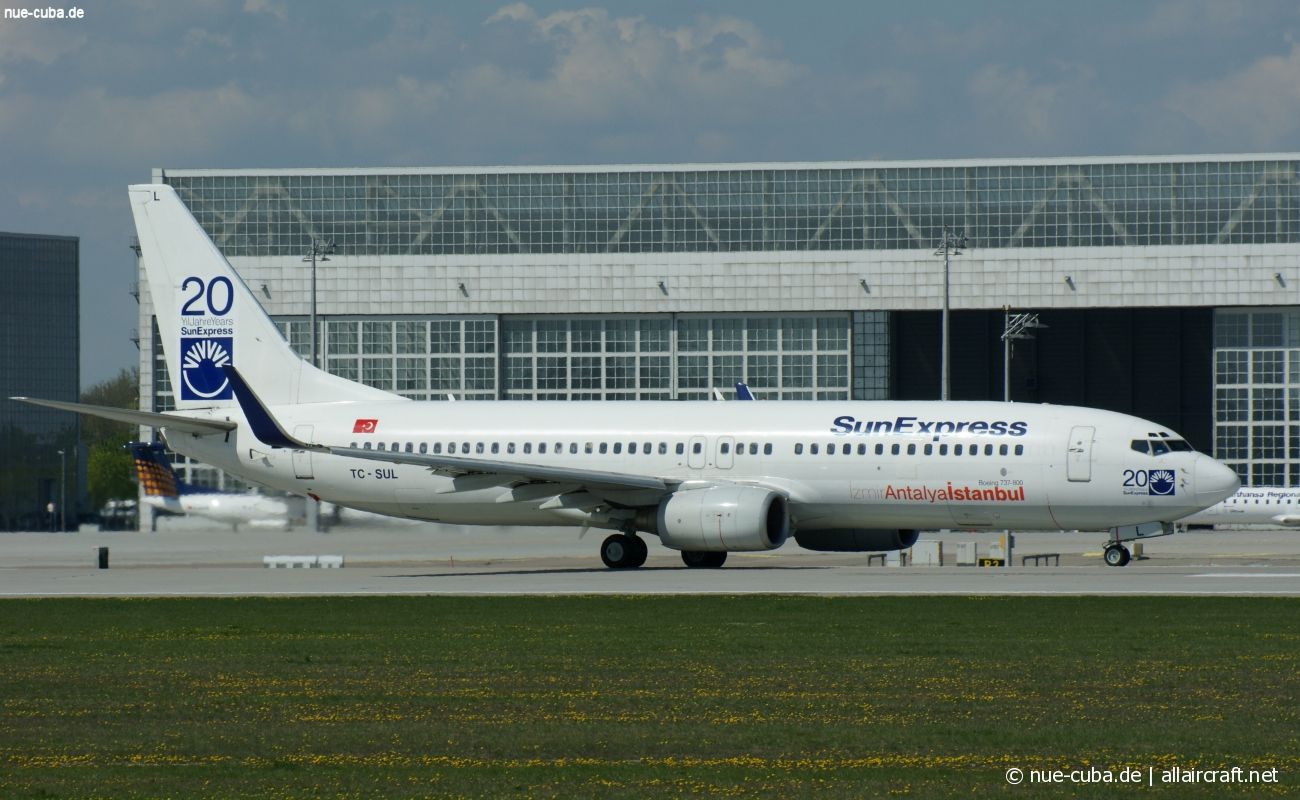 TC-SUL (28822) 1998 Boeing 737-85F(WL)