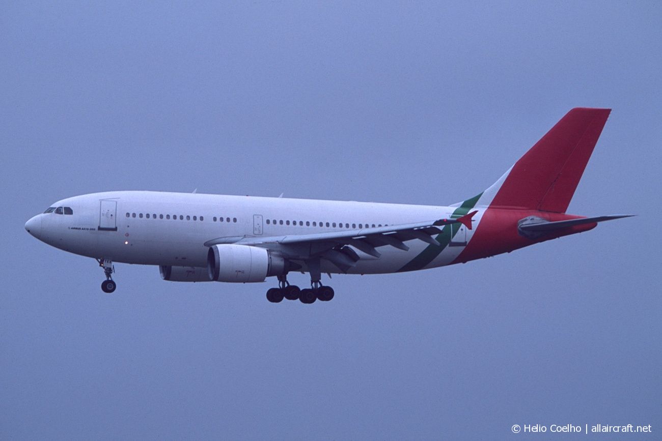 CS-TEX (565) 1990 Airbus A310-304