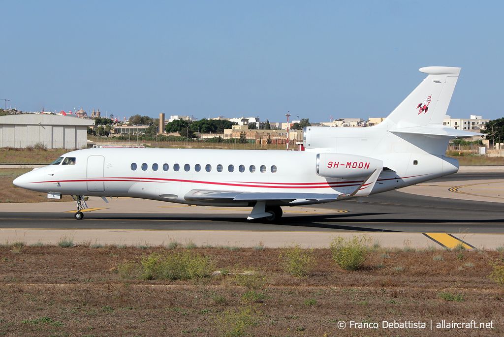 9H-MOON (104) 2010 Dassault Falcon 7X
