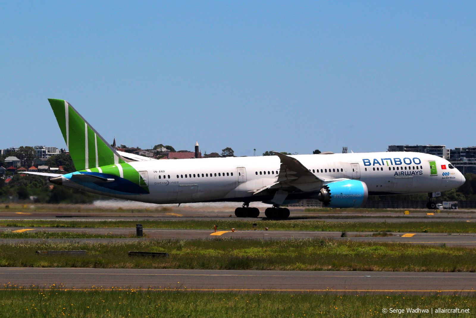 VN-A818 · Boeing 787-9 Dreamliner · (SYD / YSSY)