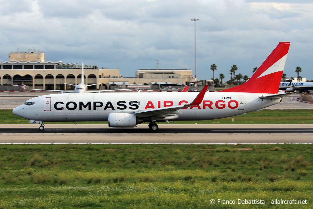 LZ-CXA (28826) 1999 Boeing 737-85F(SF)(WL)