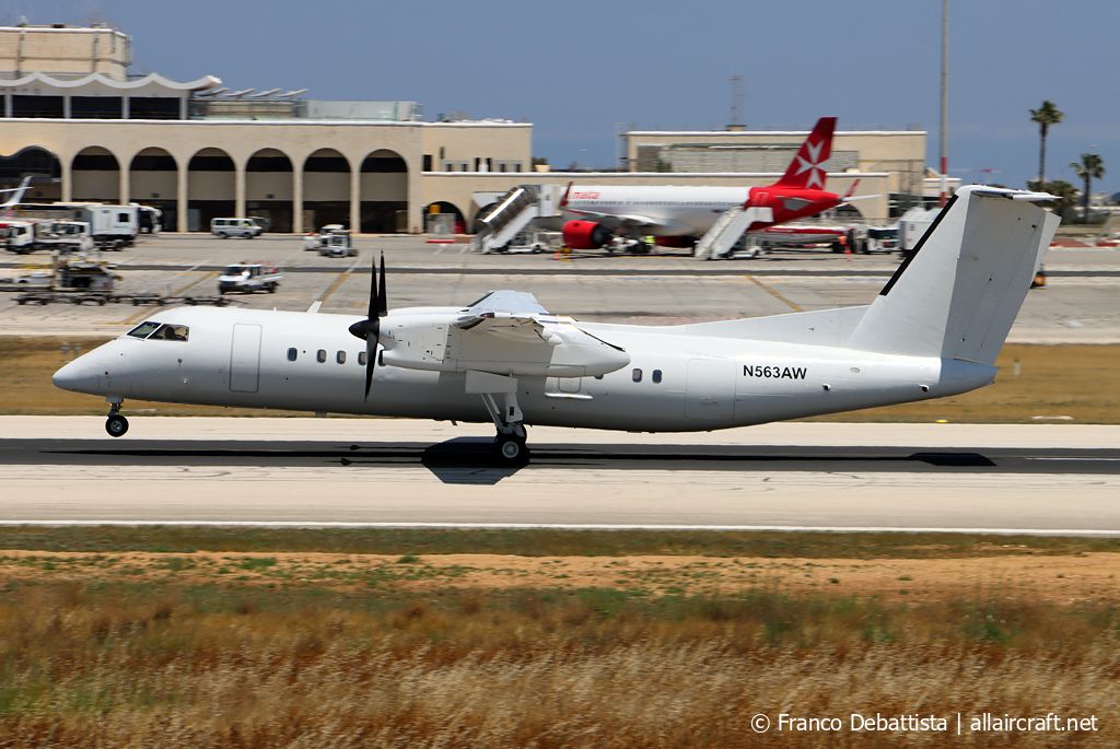 N563AW (563) 2000 Bombardier Dash 8-Q315