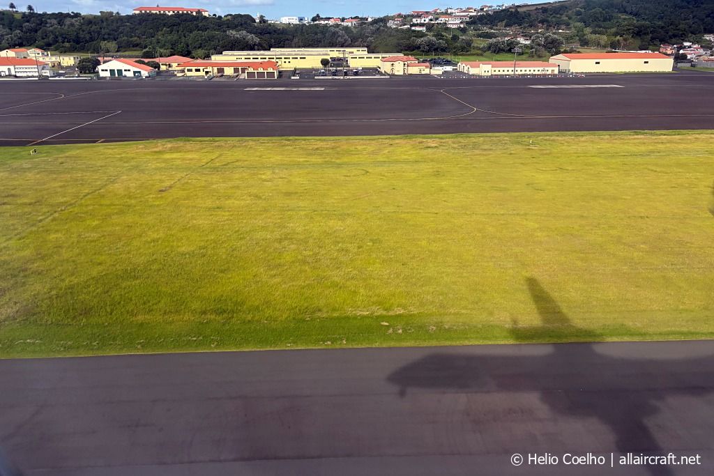9H-MMW (4114) 2005 Bombardier Dash 8-Q402